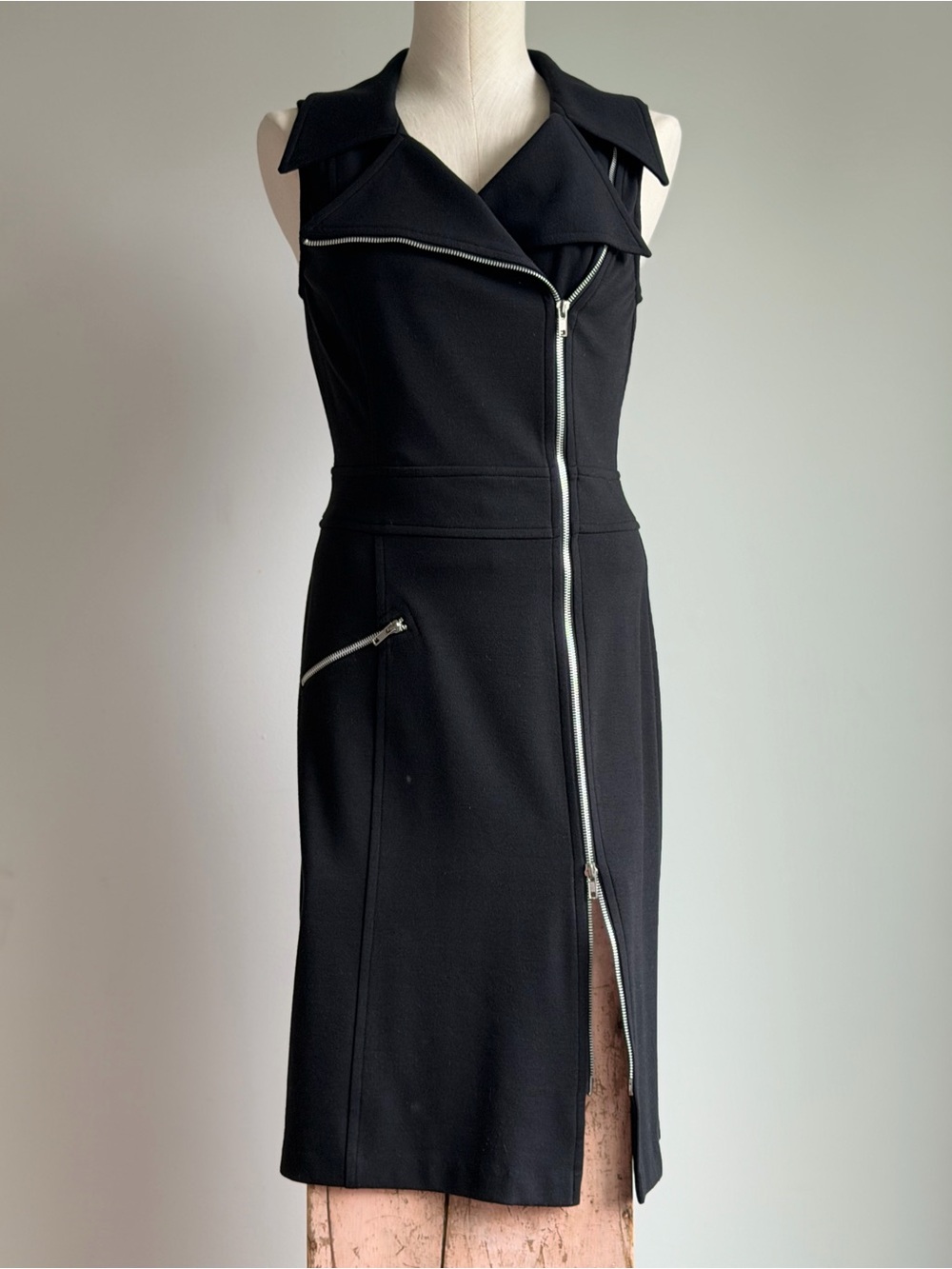 Cache Black Sleeveless Zip-Front Midi Dress